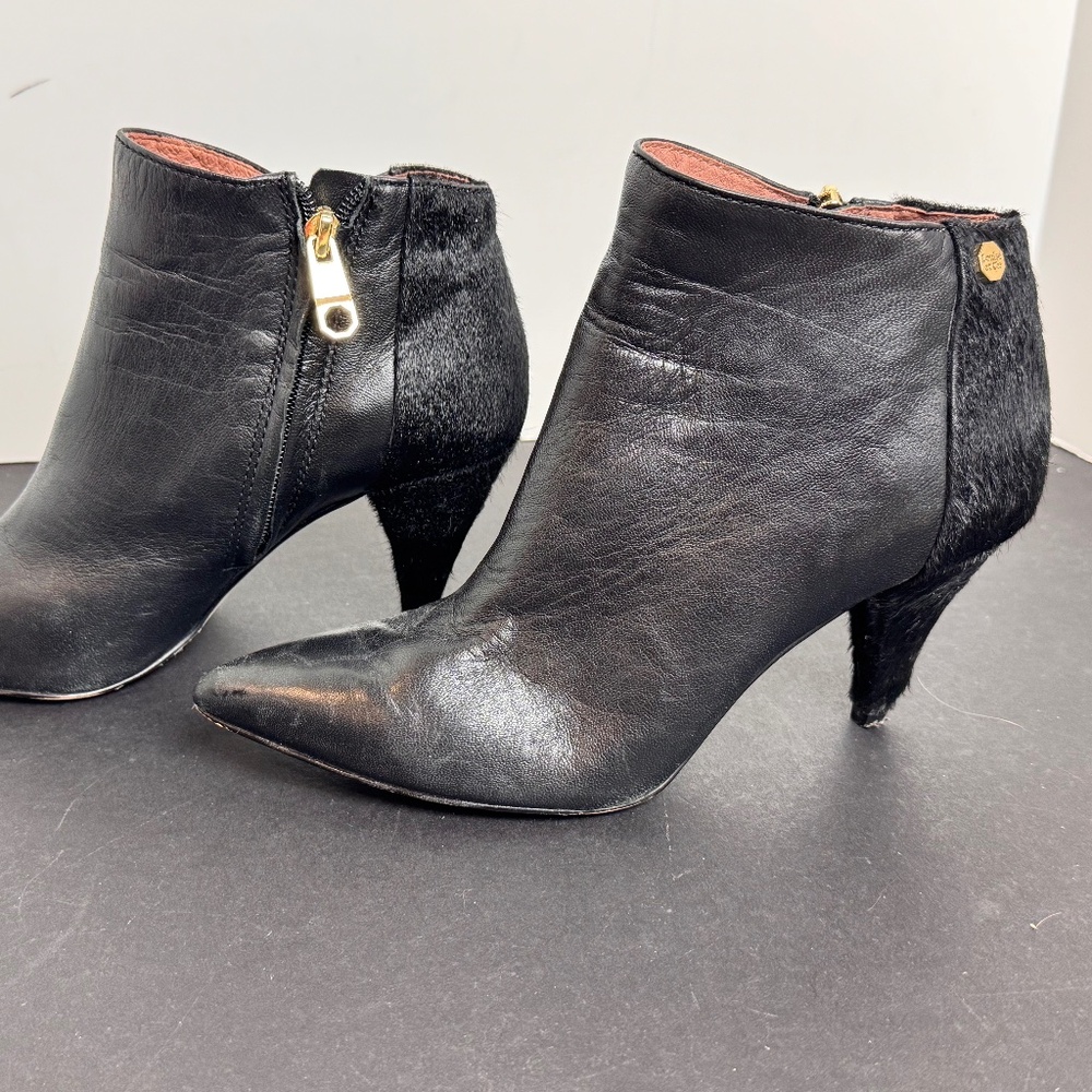Ladies Louise et Cie Wafley Black Leather Booties Size 6.5